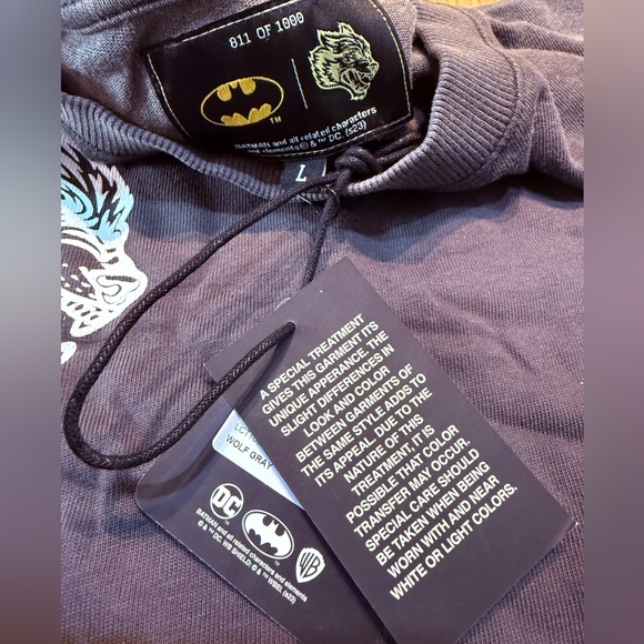 Darc Sport x Batman Shadows Premium Tee – Wolf Gray – Oversized Large – NWT - Picture 6 of 8